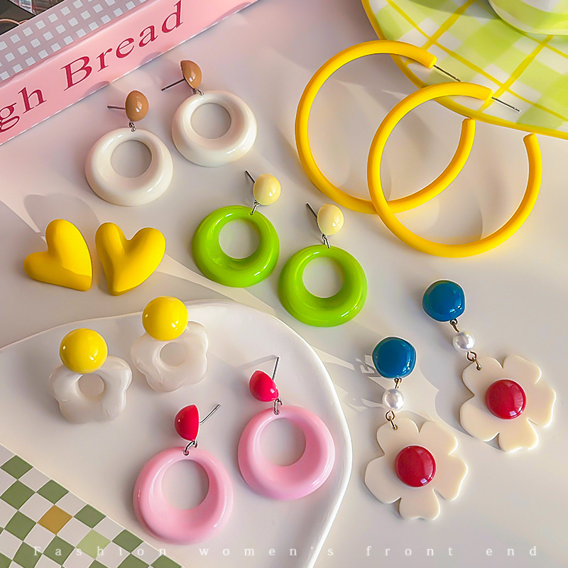 【Hottest Trends】Small fresh flower earrings women 2025 new sweet temperament earrings niche design high-end earrings