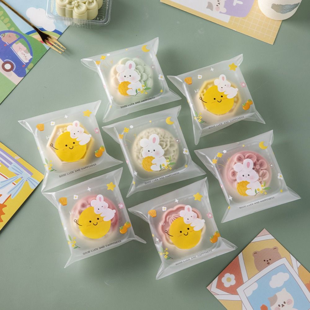 100Pcs/Pack Treat Bags Transparent Mid-Autumn Festival Biscuit Bag Self Sealing Oil-proof Snack Gift Bags Self-Adhesive Moon Star Pattern Mooncake Packaging Bag DIY Baking
