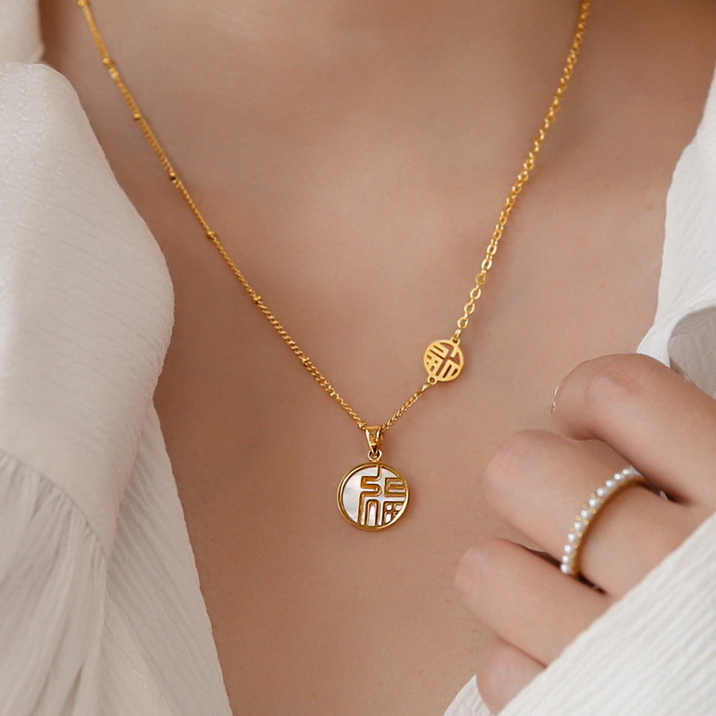 【New Arrivals】Niche Light Luxury Plated 18K Gold Shell Fortune Brand Necklace Women's Collarbone Chain Woolen Chain Autumn and Winter High-grade Christmas Color-free