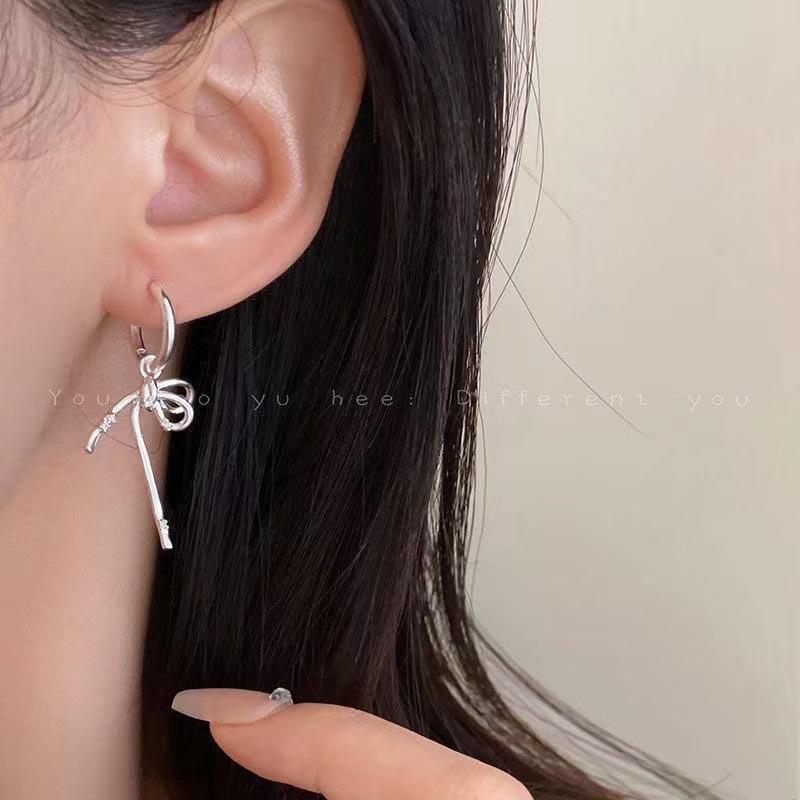 【New Arrivals】Ribbon Bow Plain Hoop Earrings Women's High-end Niche Cold Wind Ear Buckle New Simple Summer Ear Ring Earrings