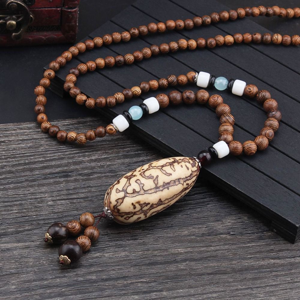 Vintage Ethnic Leaf Round Wooden Pendant Necklace For Women Men Retro Owl Snowflake Elephant Flower Long Sweater Chain Jewelry