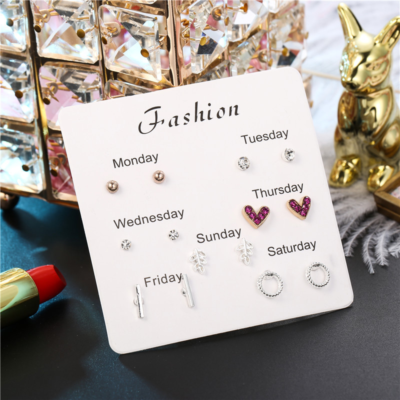 【Hongtai Store】Luokey City 2023 Fashion Korean Stud Earrings For Wo New Small Heart Moon Star Set Wedding Jewelry Accessories