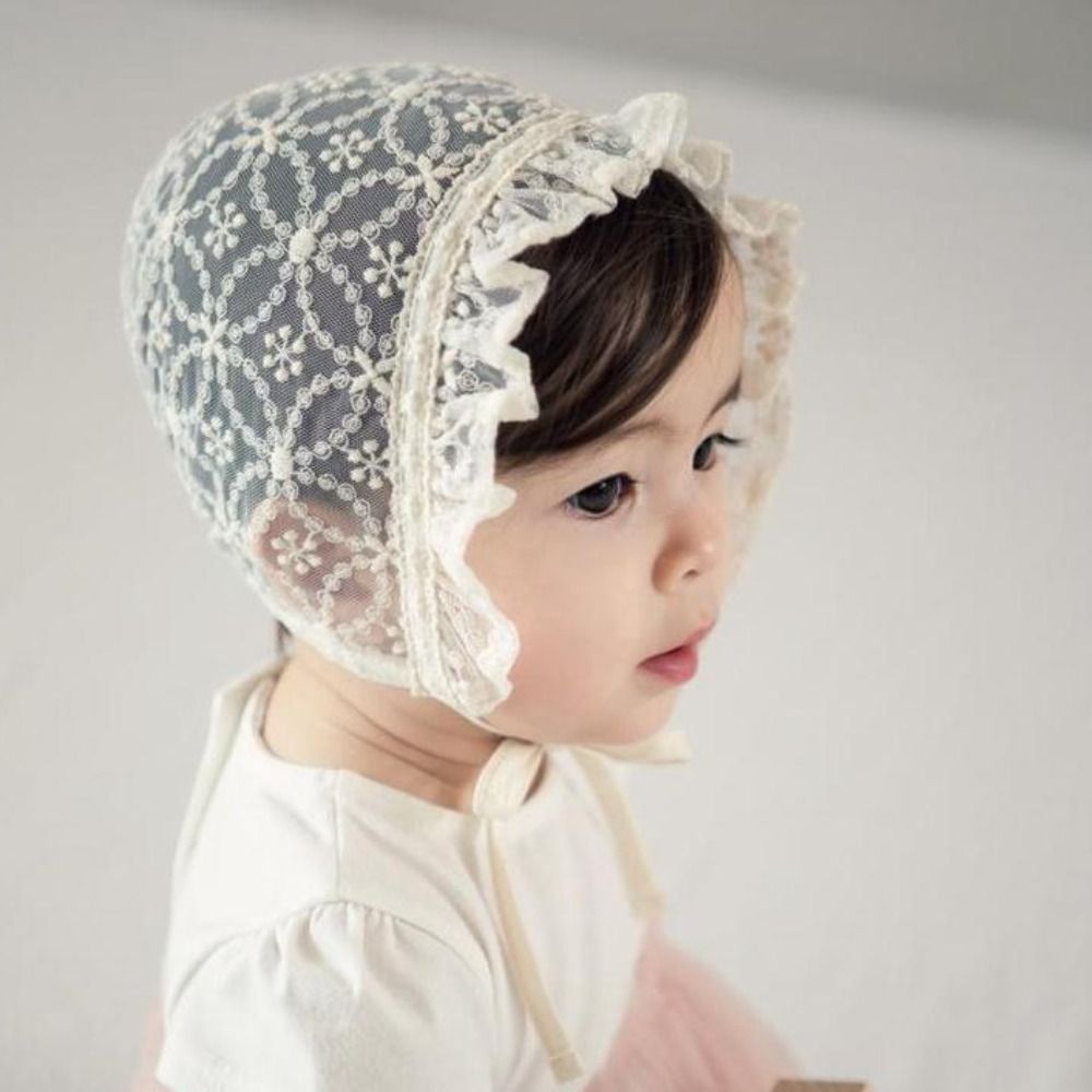 Cute White Baby Lace Hat Princess Breathable Lace Ruffle Hat Embroidery Flower Girl Sunhat Photo Props