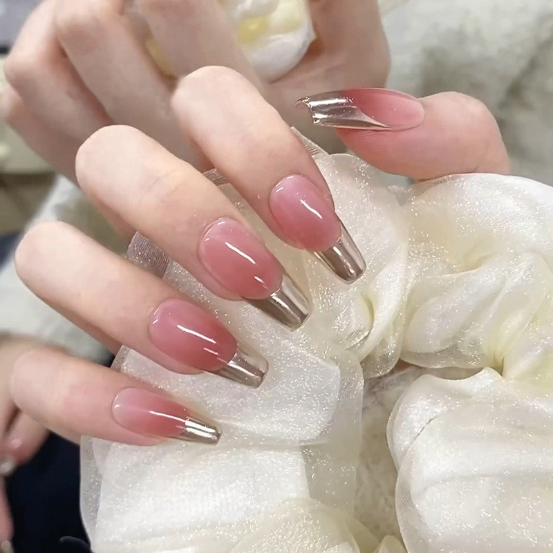 24Pcs Simple Clean Pearl French Gradient Fake Nails with Glue DIY Art Design False Nails Wearable Artificial Nails
