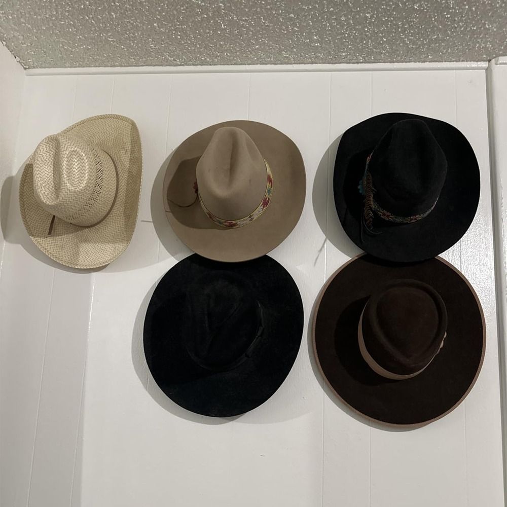 Practical Wall Mounted Hat Storage Rack Simple Modern Hat Hook Plastic Decorative Hook Closet Door