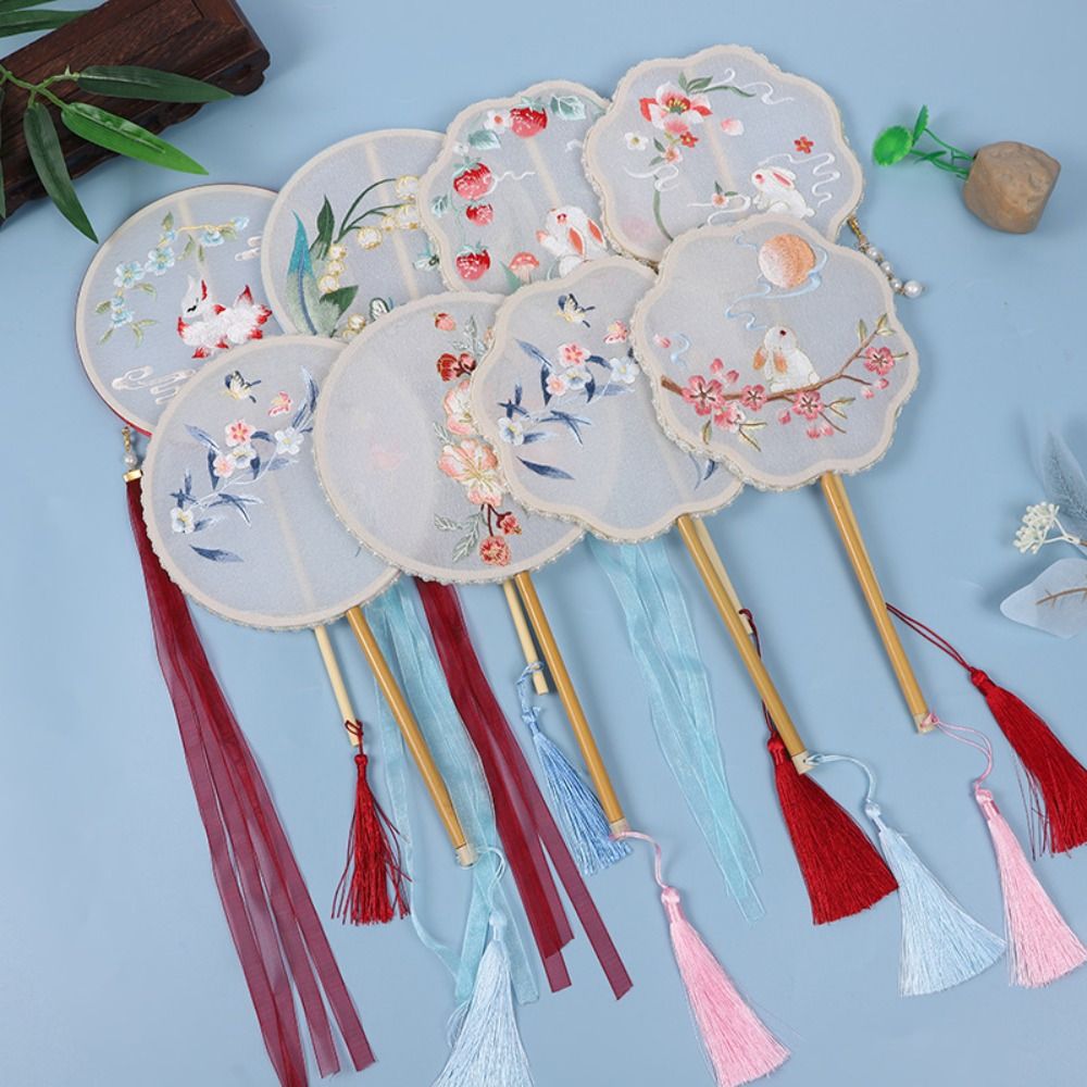 Home Decor Classical Round Fan Embroidered Vintage Silk Fan With Tassel Double Sided Hand Fan Wedding