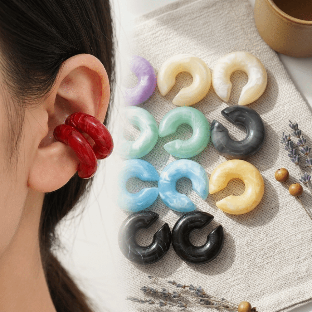 Simple Design Acrylic Ear Clip Earrings Resin Round C Shape Ear Cuff Jelly Color Smooth No Piercing Earrings Gift