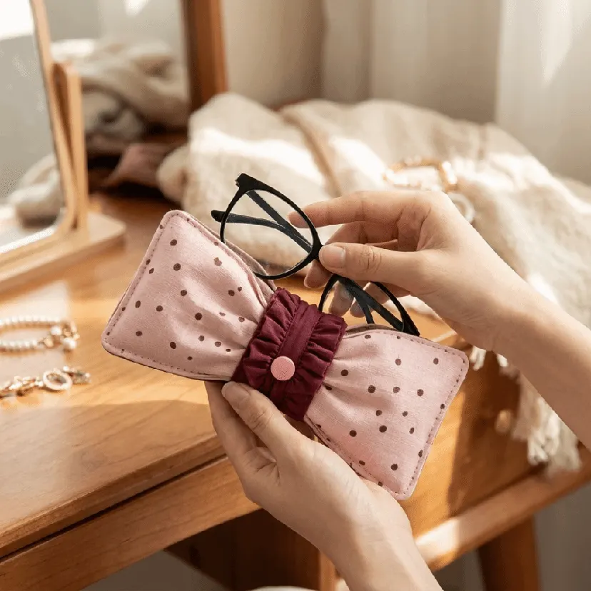 Y2K Bow Tie Shape Polka Dot Eyeglass Case Pink Color Snap Button Closure Glasses Storage Bag Portable Size Anti Scratch Eyewear Case Travel