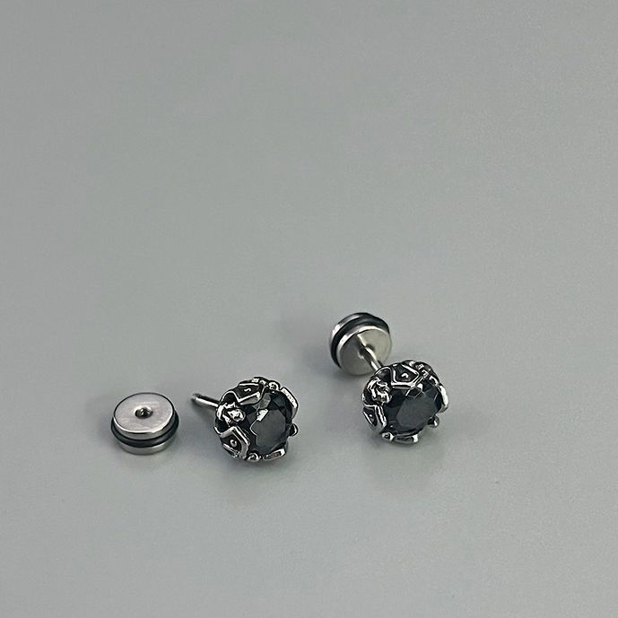 【Year-End Sale】American Style Black and White Zircon Single Diamond Men's High-end Feeling Yuppies Handsome Girls Silver Plated Earrings Ins Style Earrings