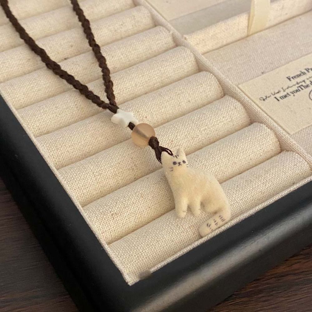 Cute Retro Cat Necklace Minority Design Jewelry Accessories Beaded Necklace Charms Small Ornament Clavicle Chain Girl