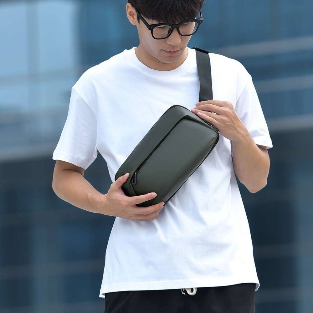Portable Waterproof Men Chest Bag Oxford Cloth Japanese Style Sports Message Bag Shoulder Bag Solid Color Crossbody Bag Male