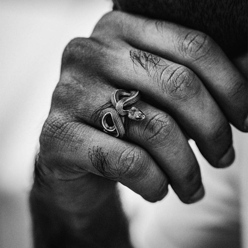 Vintage Party Handmade Black Rock Animal Snake Ring Retro Alloy Ring Hip Hop Jewelry Man Opening Ring