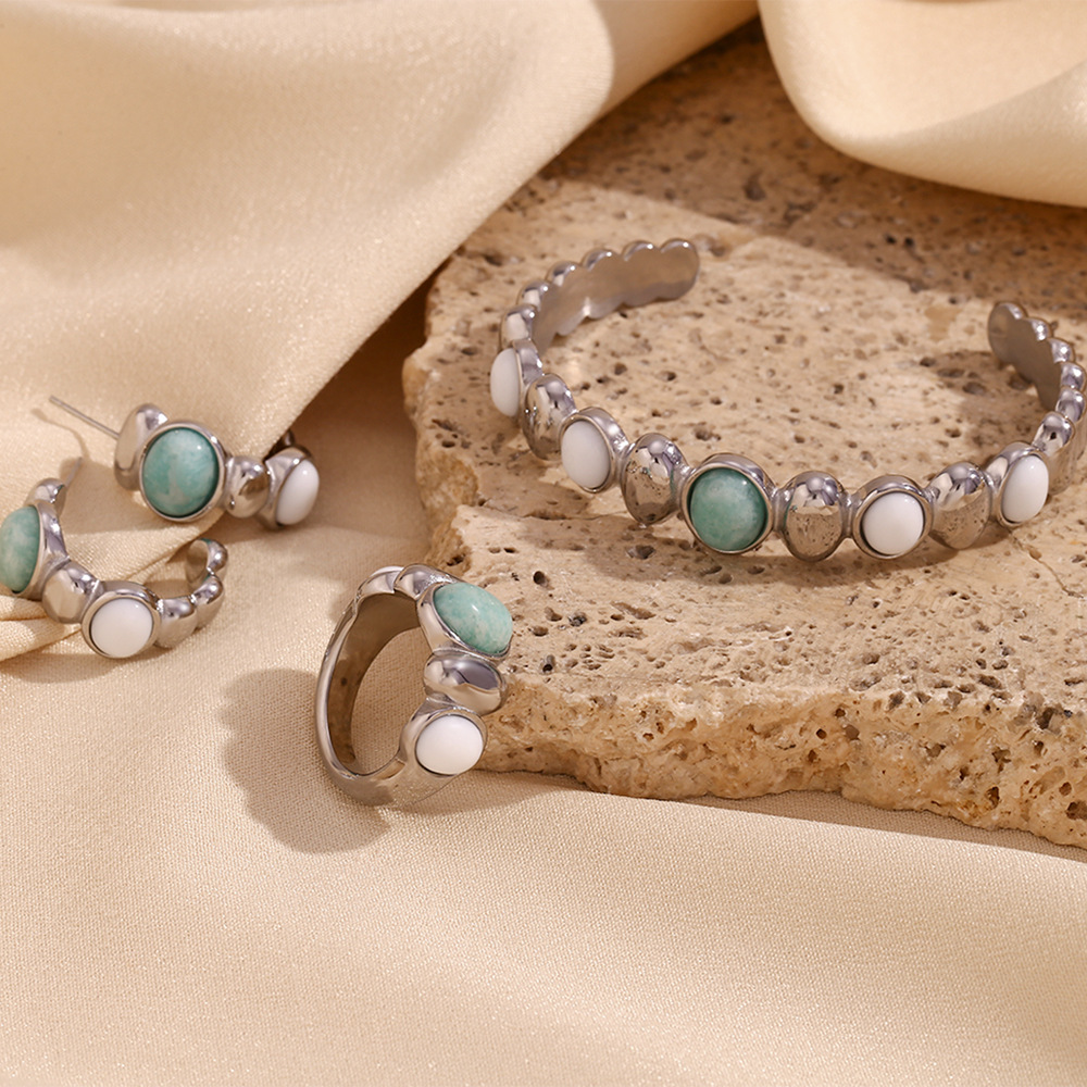 【Fresh designs】Niche French Retro Bracelet Stainless Oval Tianhe White Jade Color Contrast Ring Earrings