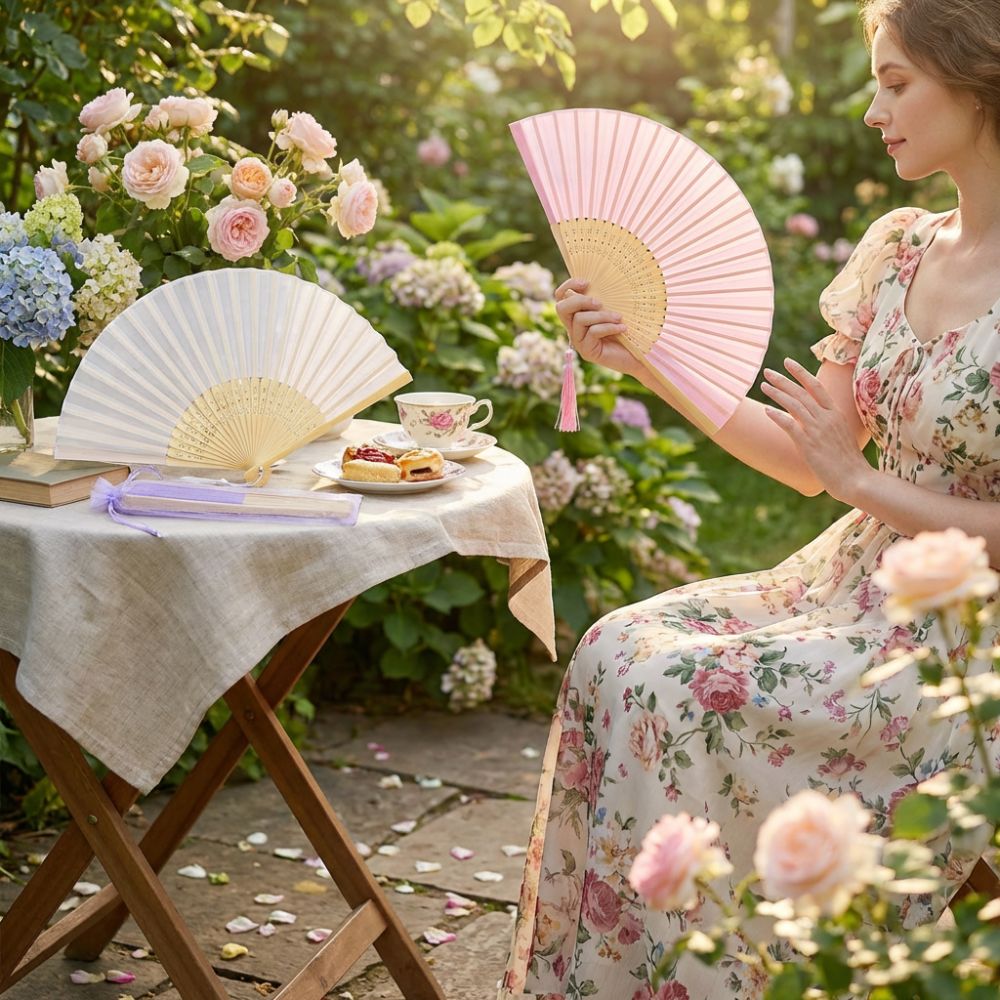 Portable Chinese Style Folding Fan Wear Resist Cooling Tool Bamboo Hand Fan with Organza Bag with Tassel Silk Hand Fan Festival Party