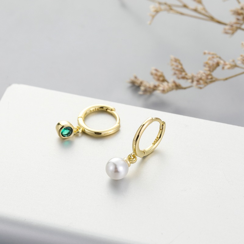 【Top-notch quality】Vintage Light Pearl Green Zircon Earrings Women's Simple Pearl Earrings Small Exquisite High-end Earrings