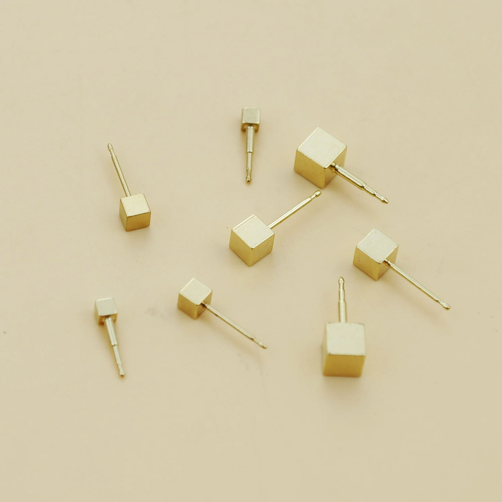 【Cheap】New Fashion Square Small Square Earrings Copper Needle Niche Simple Ear Needle Men's and Women's Personalized Earrings