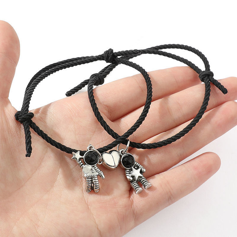 【Trendy designs】Astronauts attract lovers bracelet a pair of small rubber bands boyfriend leather jacket Korean student gift head