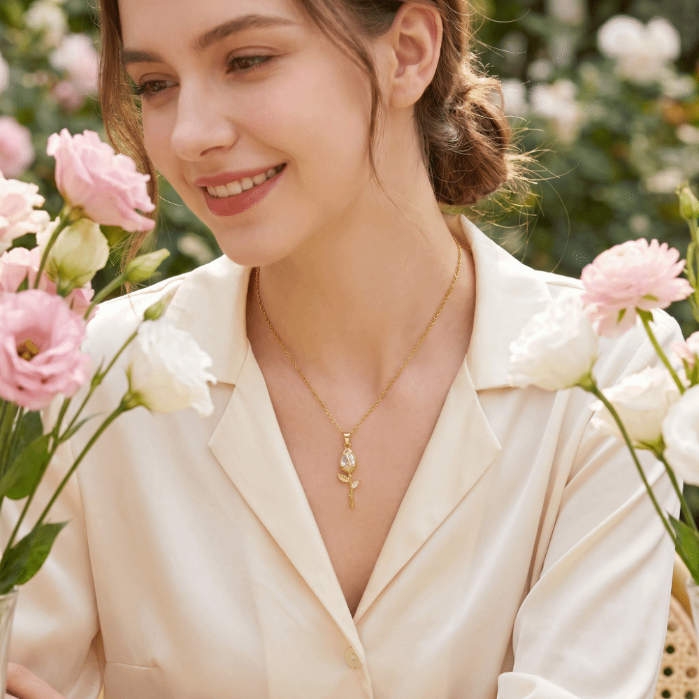 New Elegant Tulip Flower Pendant Necklace Minimalist Layered Pendant Trendy Design Sweet Style Stainless Steel Choker Party