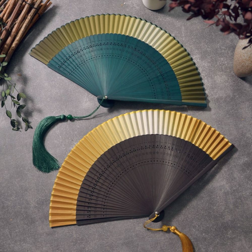 Elegant Gradient Color Chinese Style Folding Fan Easy To Open and Close Handmade Tassel Dance Fan Portable Classic Bamboo Folding Fan Wedding Party