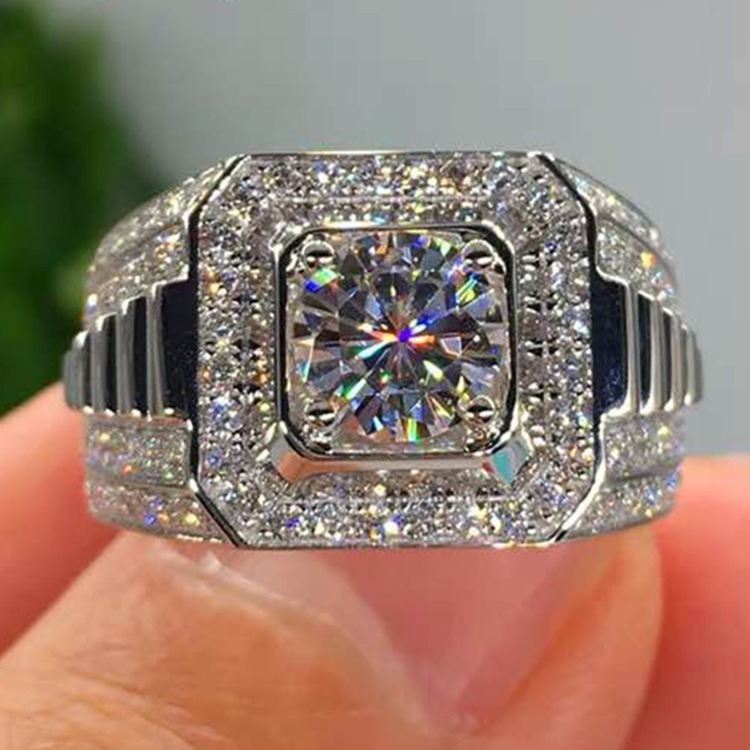 【Top Picks】Chenrui silver Diamond White Round Zircon Micro-inlaid Full Diamond Fashion Wedding Luxury Men's and Women's Ring