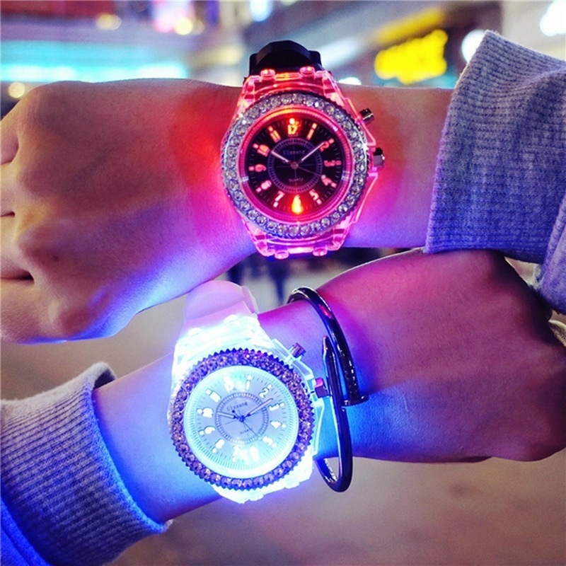 【High Quality】New Multicolor Light Personality Water Diamond LED Quartz Watch - Urban Korean Fashion Trend for Men and Women, Students, and Couples