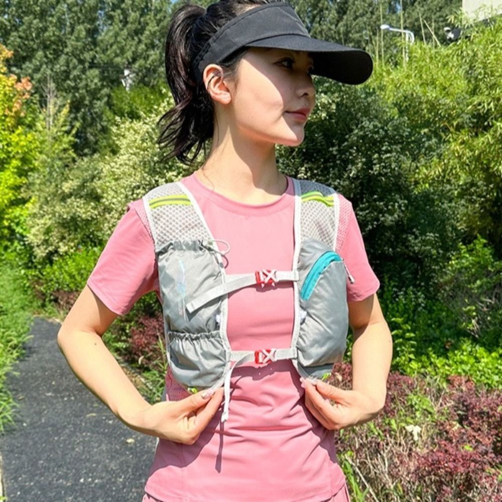 Adventure Pack Breathable Hydration Pack Waterproof Ultra-light Running Hydration Vest Adjustable Convenient Hydration Jogging Vest Trail Running