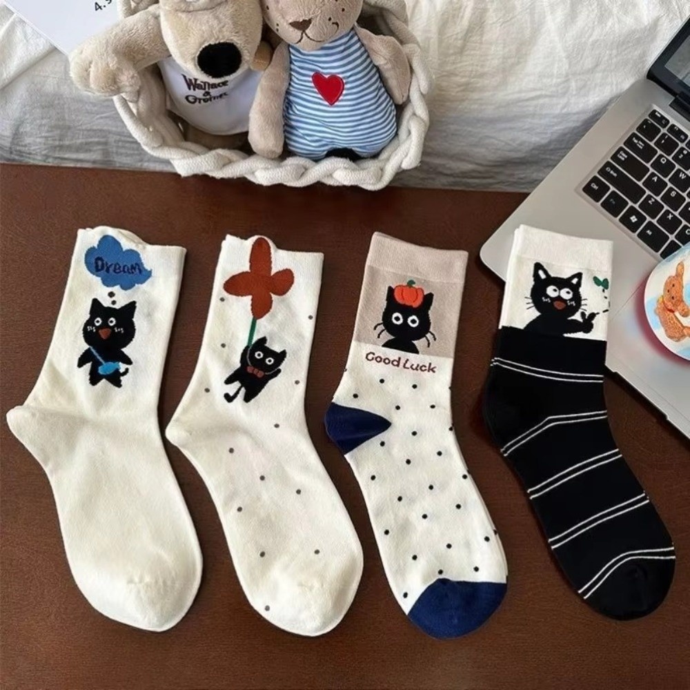 1 pair New Cute Cartoon Cat Women's Socks Soft Casual Middle Tube Socks Cotton Comfortable Loose Socks Gift