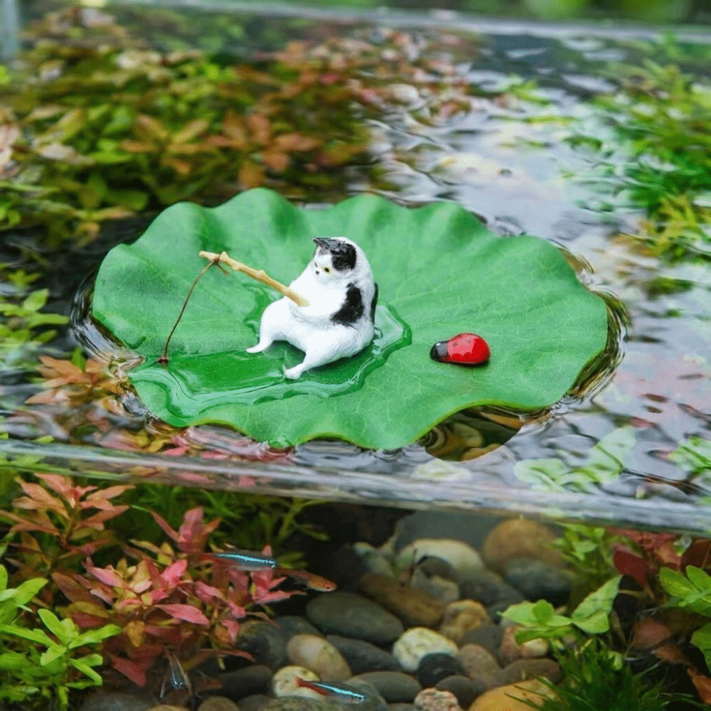 Fishing Ornament Realistic Fishing Cat Decoration Miniature Cute Aquarium Landscaping Lotus Leaf Resin Floating Cat Fishing Betta