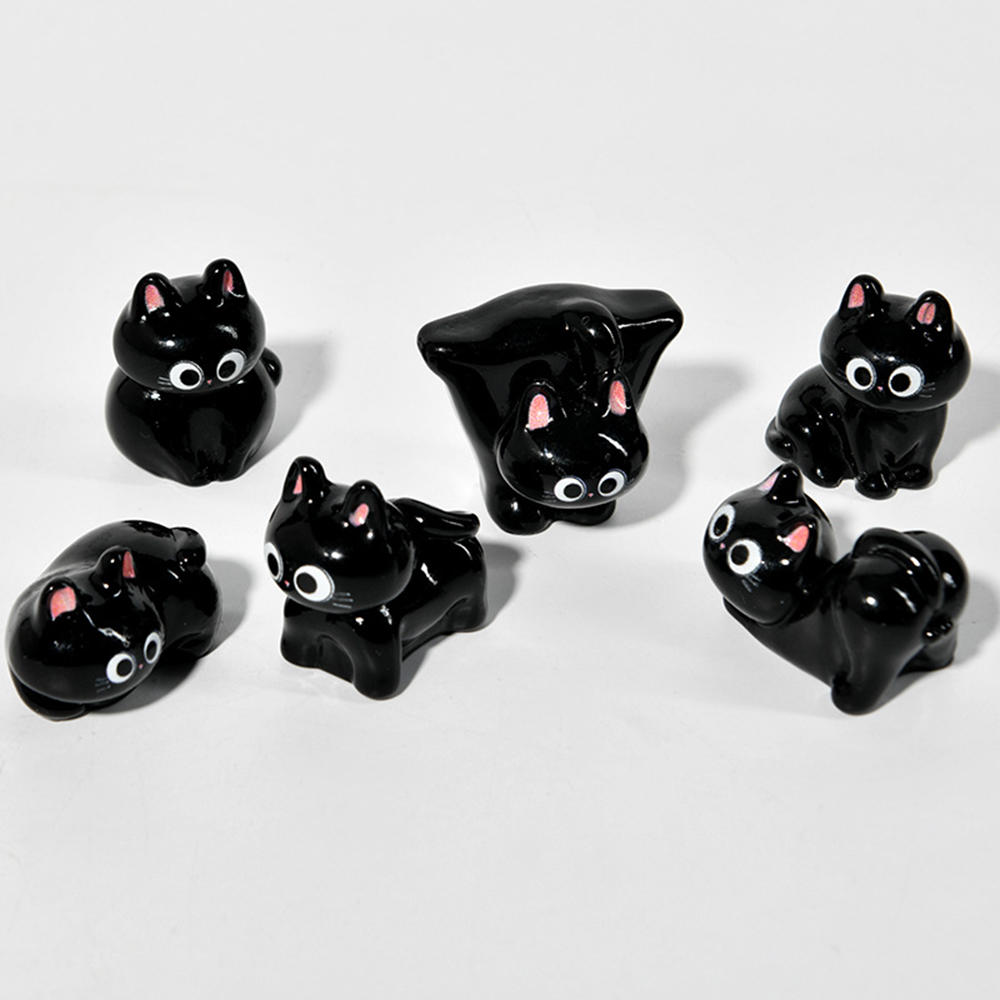 Cute Small Ornament Creative Kitten Figurine Mini Cartoon Resin Ornament for Desktop Decoration Office Decor Shelf Decor