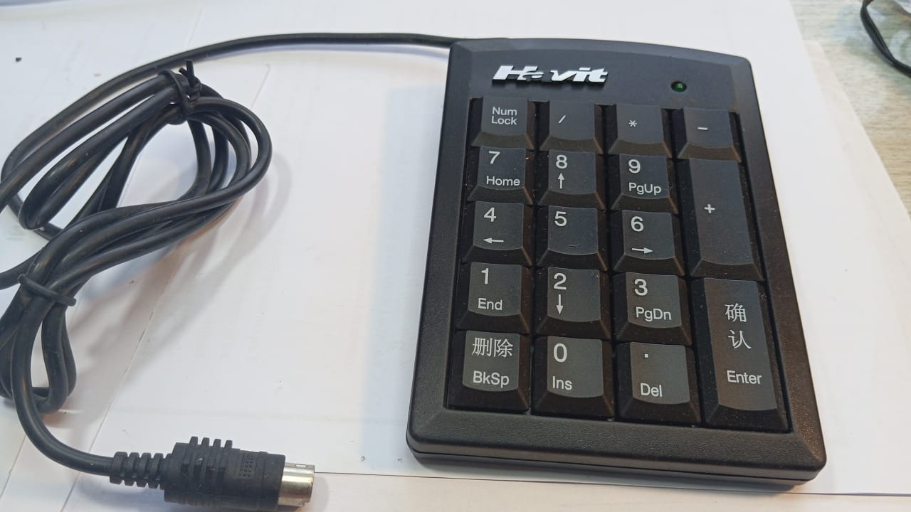 Universal Numeric Keypad PS2 WIRE Mini Number Keyboard For Laptop Desktop PC Computer Numpad 18 Keys Keyboard Fullhouse