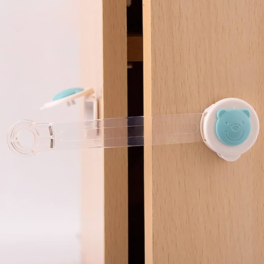 IS New 2pcs Child Safety Locks for Refrigerators Door Baby Safe Protection From Children Lock Castle Security Blocker Padlock Lock