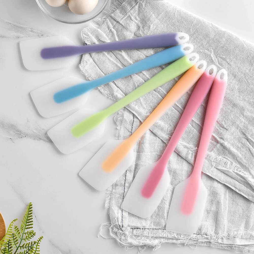 1Pc Mixer Brush Cake Cream Butter Baking Tools Silicone Pastry Spatula Mixing Batter Scraper