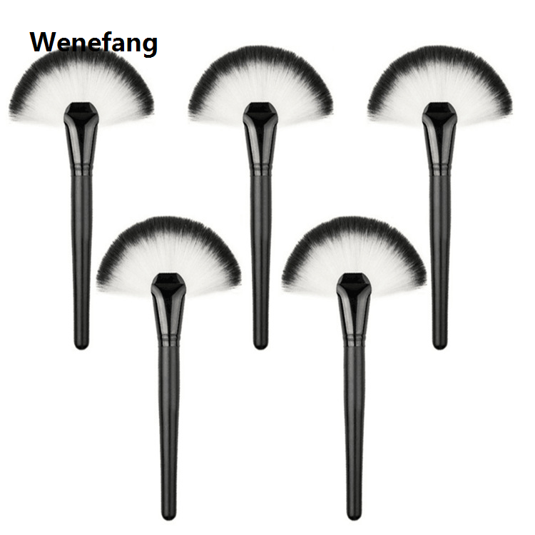 Wenefang Make up Hot Selling Black Single Cosmetic Tool Wood Handle Highlight Blush Fan Powder Makeup Brush with Rich Fiber Hair