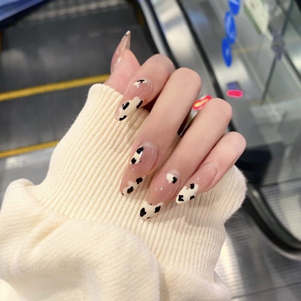 MAANGE 24Pcs Cream Leopard Print Fake Press On Nails With Glue & File PD72