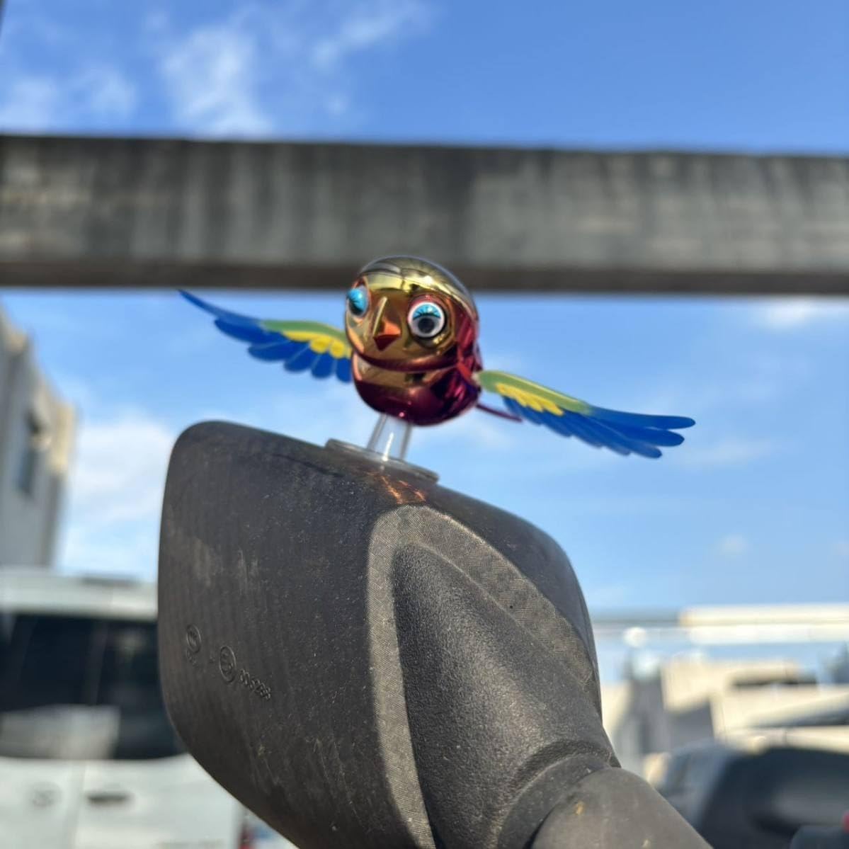 Smart In The Wind, Fluttering Wings, Cute Companion Bird Helmet, Fun Companion, Creative Car, Flying Bird, Electric Car Ornament Car Decoration Flying Bird, Creating A Lively, Flying Effect That Instantly Grabs Attention And Relieves Driving Stress.