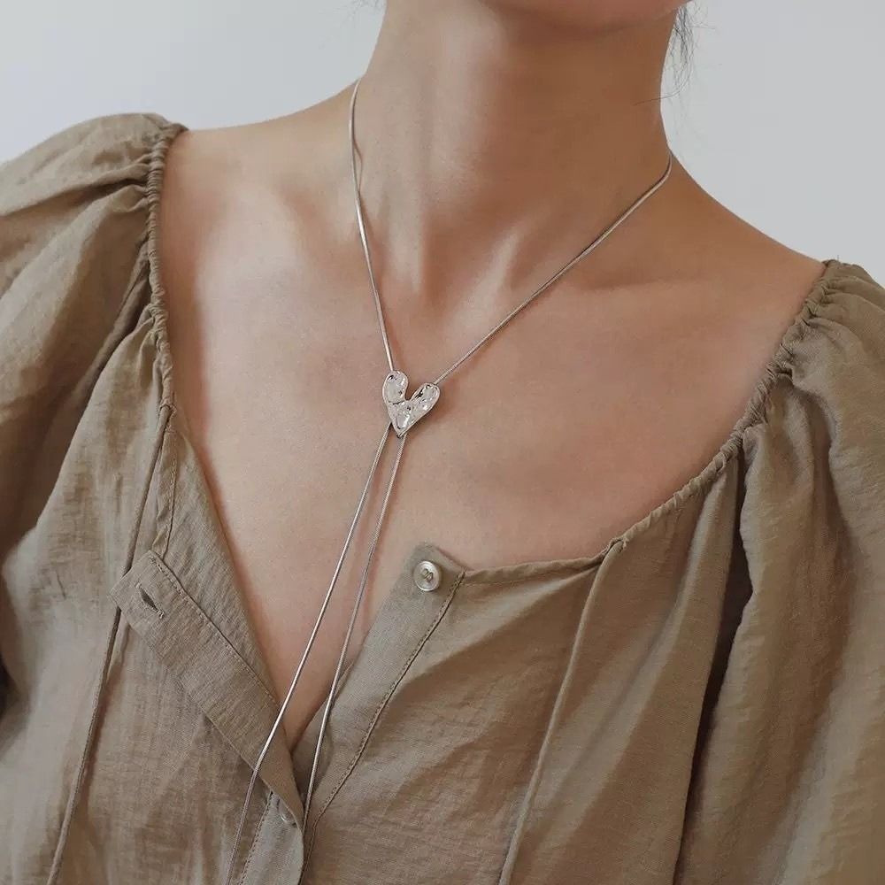 Fashion Accessory Irregular Design Love Tassel Necklace Adjustable Length Temperament Style Heart Necklace Charm Jewelry Long Sweater Chain Gifts