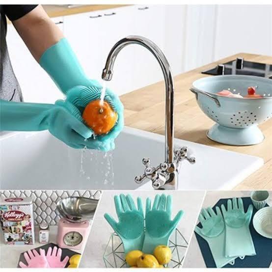 Vylon Magic Reusable Silicone Gloves with Wash Scrubber, Heat Resistant, for Cleaning, Household, Dish Washing, Washing the Car Bike