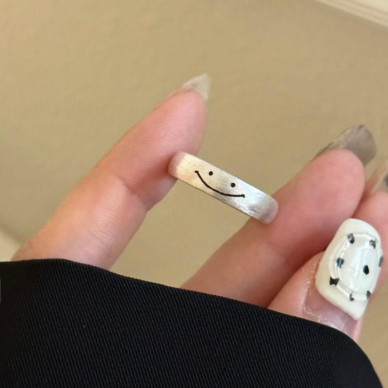 【New and Strange Silver Ring Niche Design Smiling Face Opening Fashion Elegant Devouring Starry Sky Harnessing Sharks