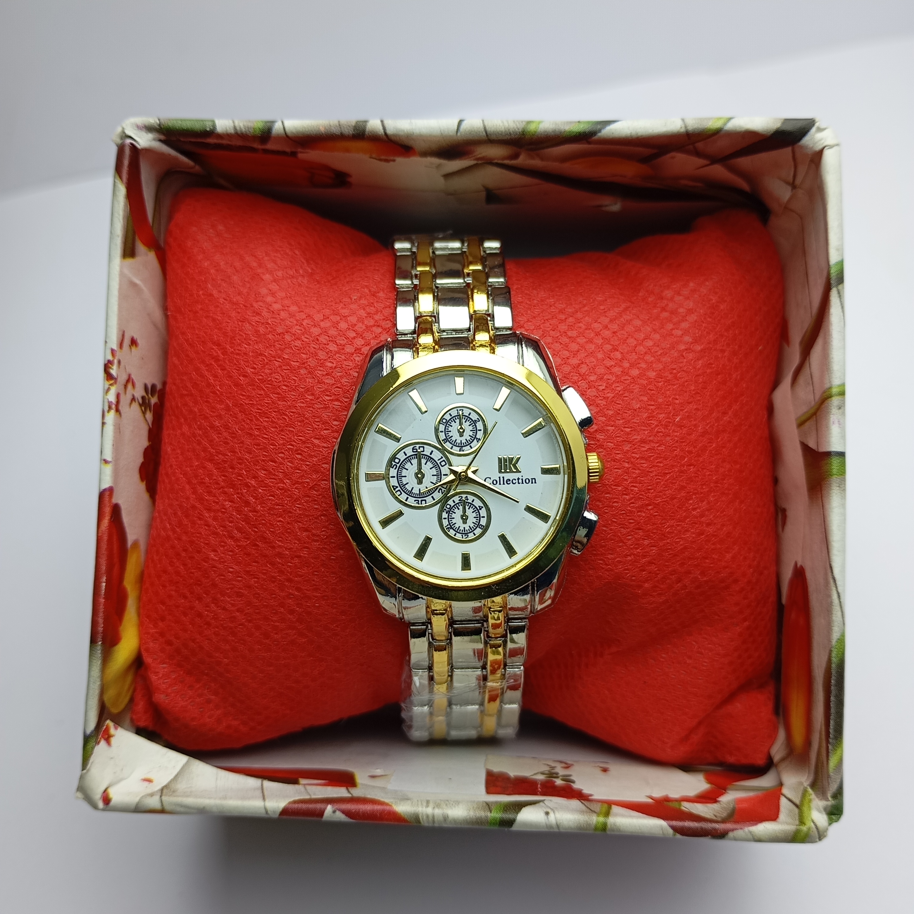 Casual Desing Quartz Watch For Women || Ik Collection Stainless Steel Round White Dial Silver & Gold Two Tone Chain Best Quality Quartz Casual Watch For Women || Sold By Time Plaza
