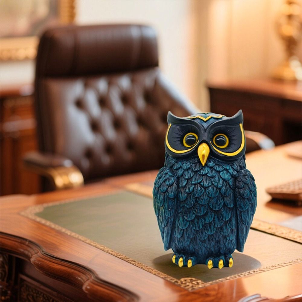 Entryway Decoration Cute Owl Statue Decorative Resin Crafts Animal Statue Vintage Owl Sculpture Office Table