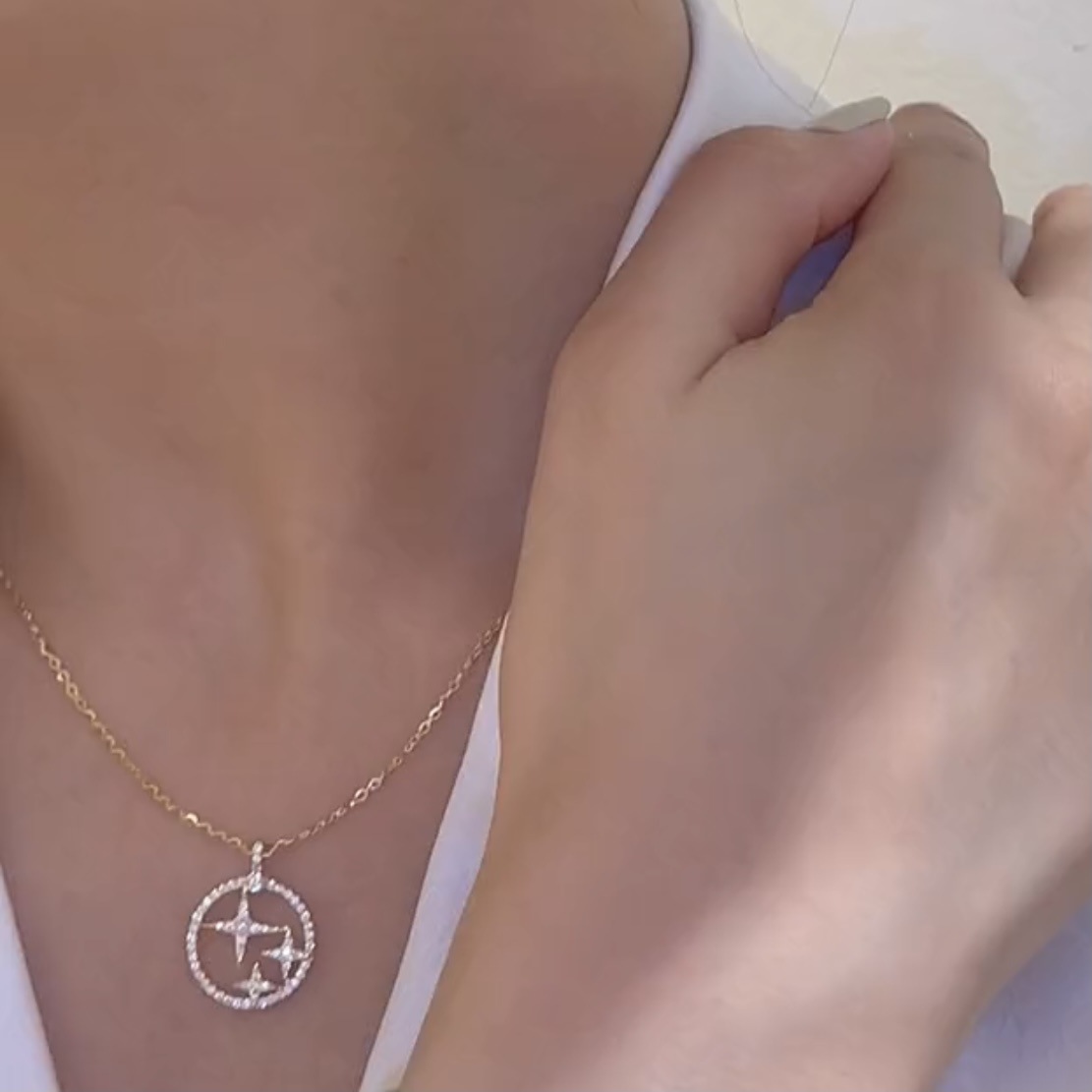 Douyin Su Ji's same style round star earrings S925 silver needle cute small fresh micro-inlaid zircon deer man jewelry