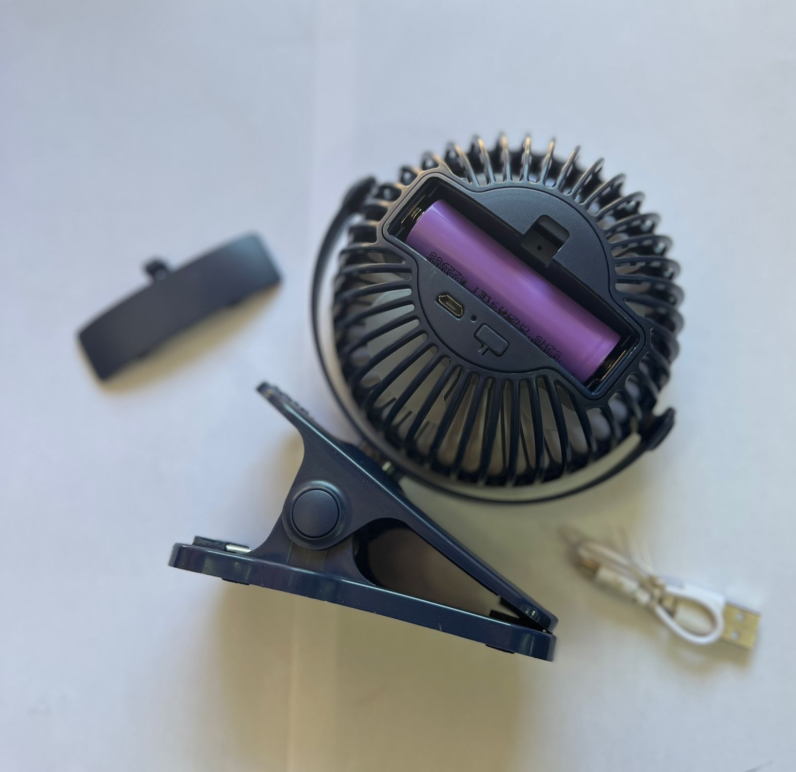 Portable Mini Clip Fan Or Desk Fan With Rechargable Battery
