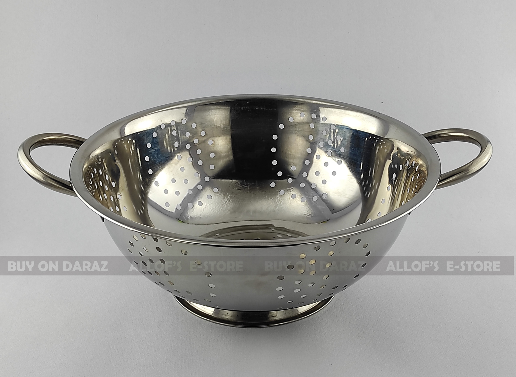 Stainless Steel Colander/Strainer With Handle-26 cm -Easy To Strain Noodles,Vegetables, Fruits, Pasta Etc..