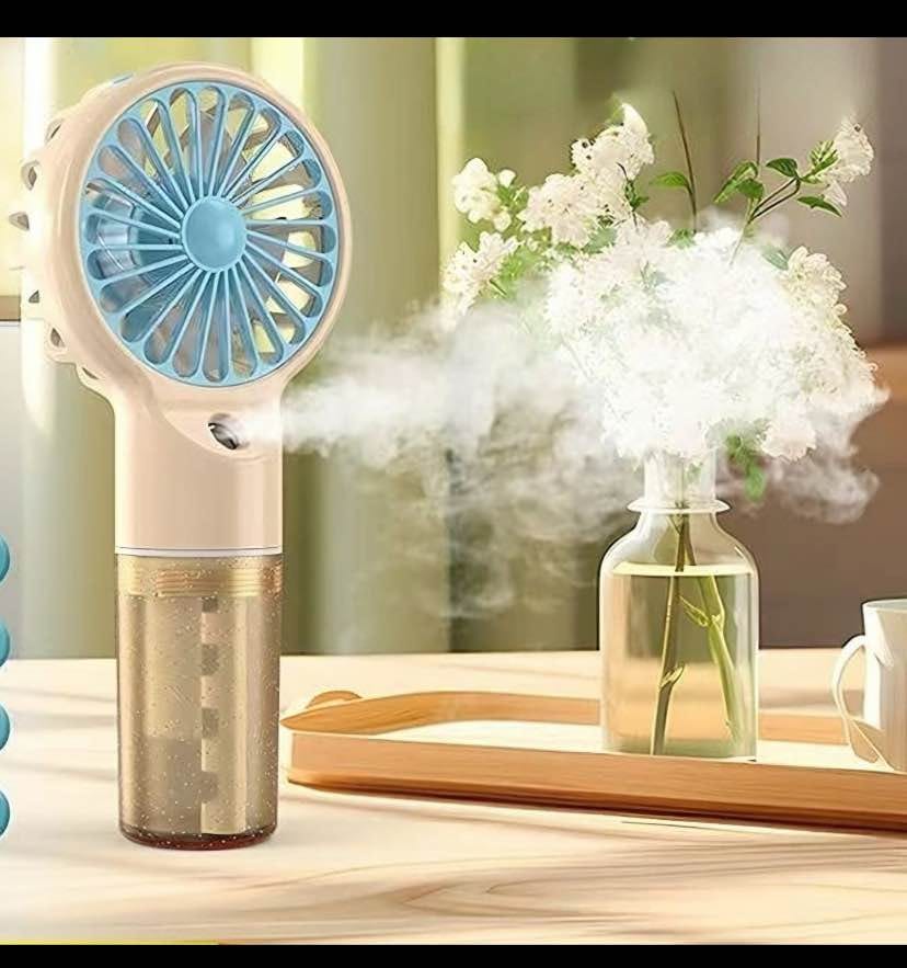 Portable Handheld Spray Fan with Water Mist - Rechargeable Mini Cooling Fan with Humidifier Function (USB)