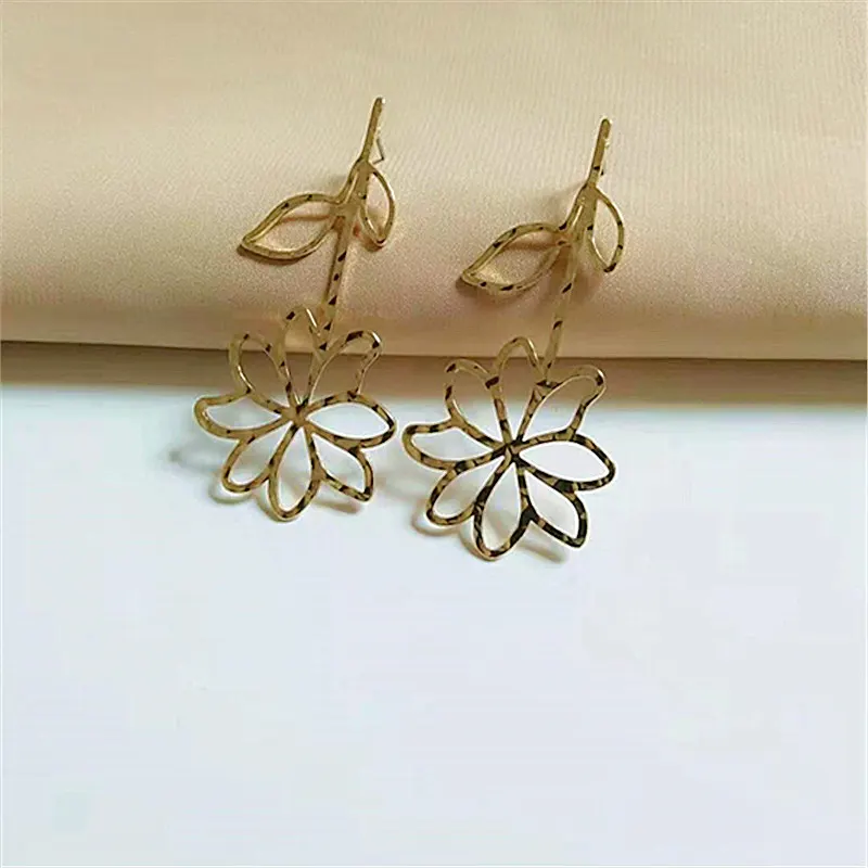 【Top-notch quality】Fashion Simple Metal Flower New Sweet Long Earrings Summer Fresh Earrings
