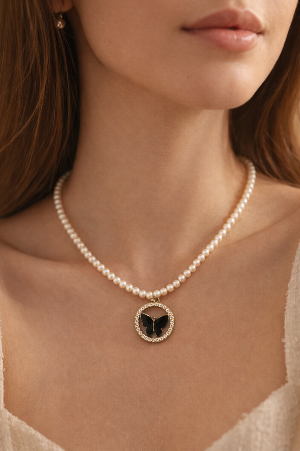 Luxury Style Golden Heart Pendant Necklace - Elegant Link Chain Jewelry Gift for Women & Girls