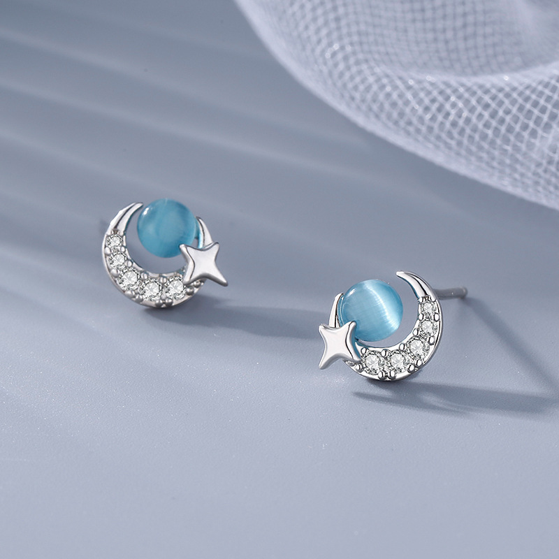 【Good sharing!】Small Blue Star Moon Earrings Women's Exquisite Girl Earrings Joker Simple Elegant Earrings New Fashion