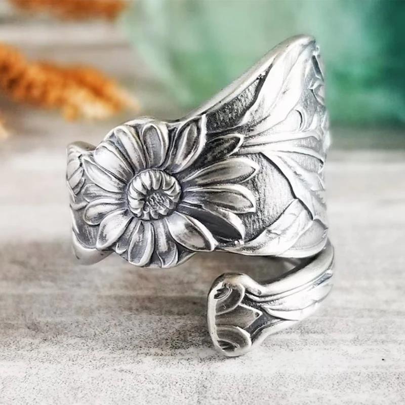 Boho Engraved Flower Flora Women Rings Ancient Vintage Finger Accessory for Party Daily Wear Personality Rings Female Jewelry