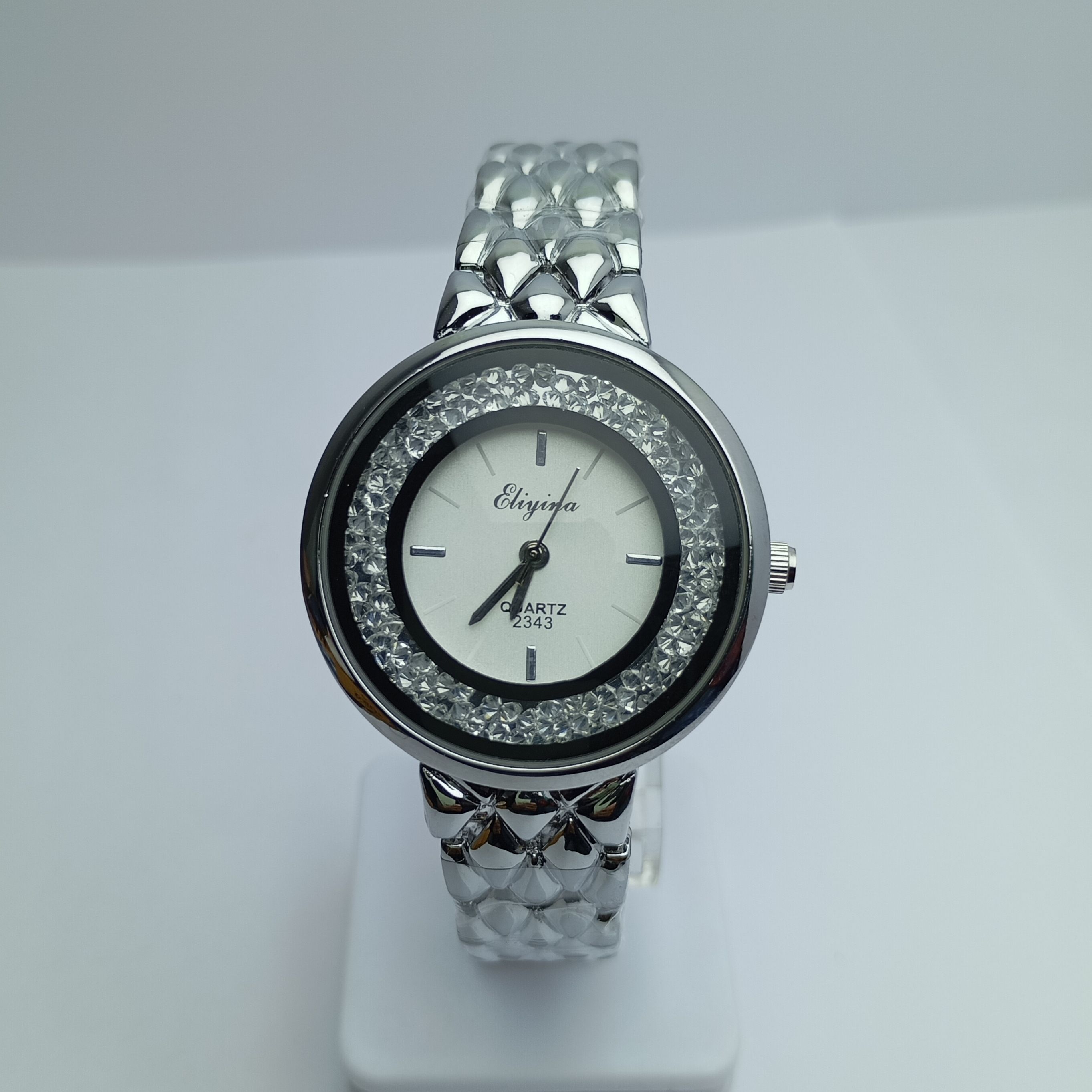 Eliyina Bengal Watch For Women | Casual Design Stainless Steel Silver Chain Round Black Ring Design White Dial Quartz Movement Wrist Watch For Women