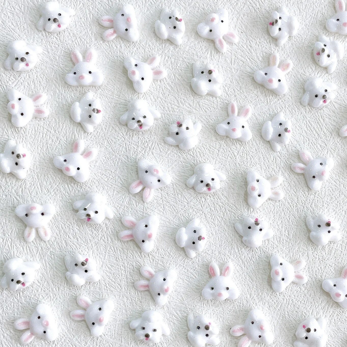 2025 30PCS Glow In The Dark 3D Cartoon Rabbit Bear Dog Design Nail Charms Kawaii Accessories Manicure Nails Decoration Supplies Tools